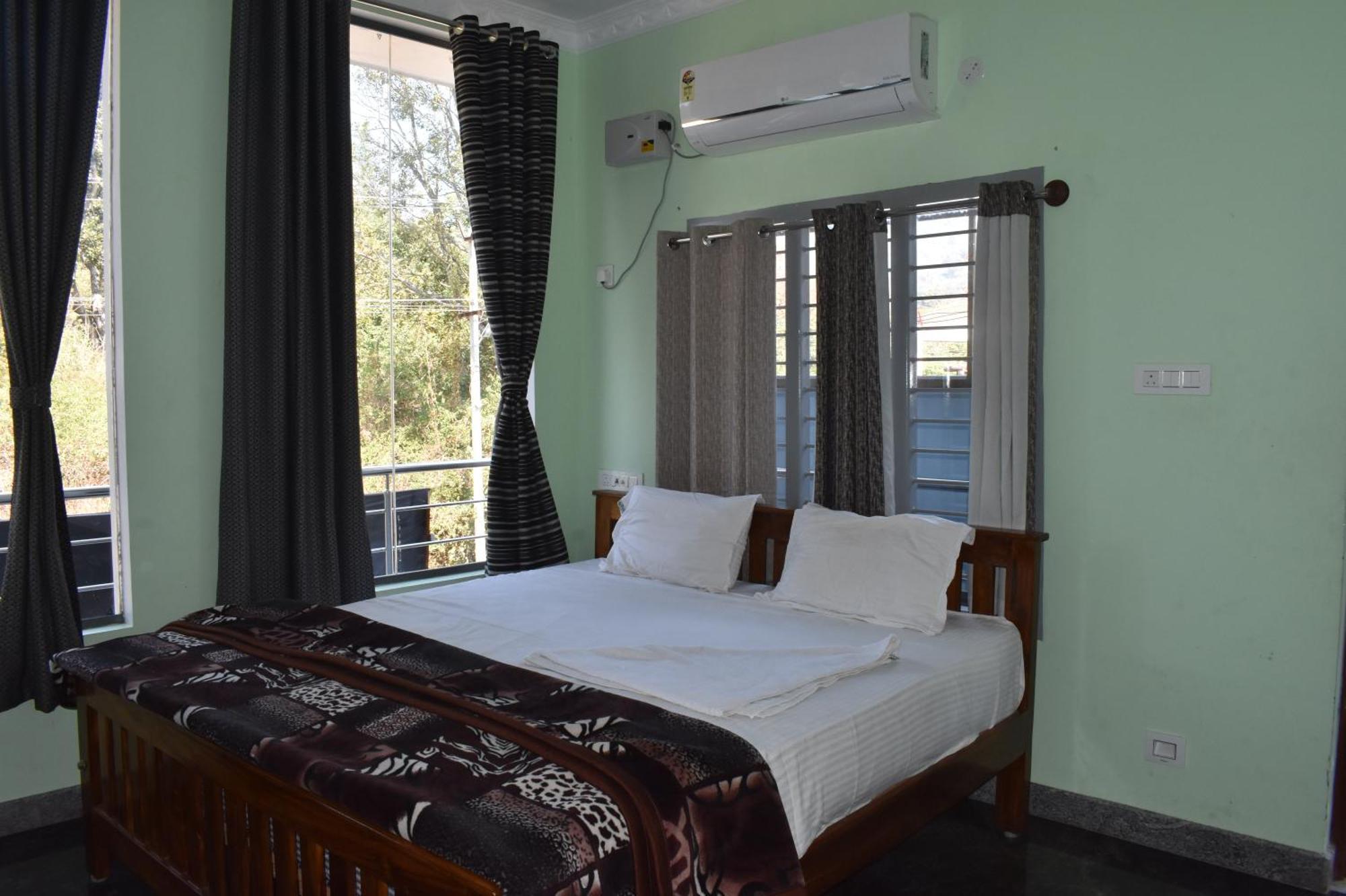 Yelagiri Goldhill Resort Exterior foto