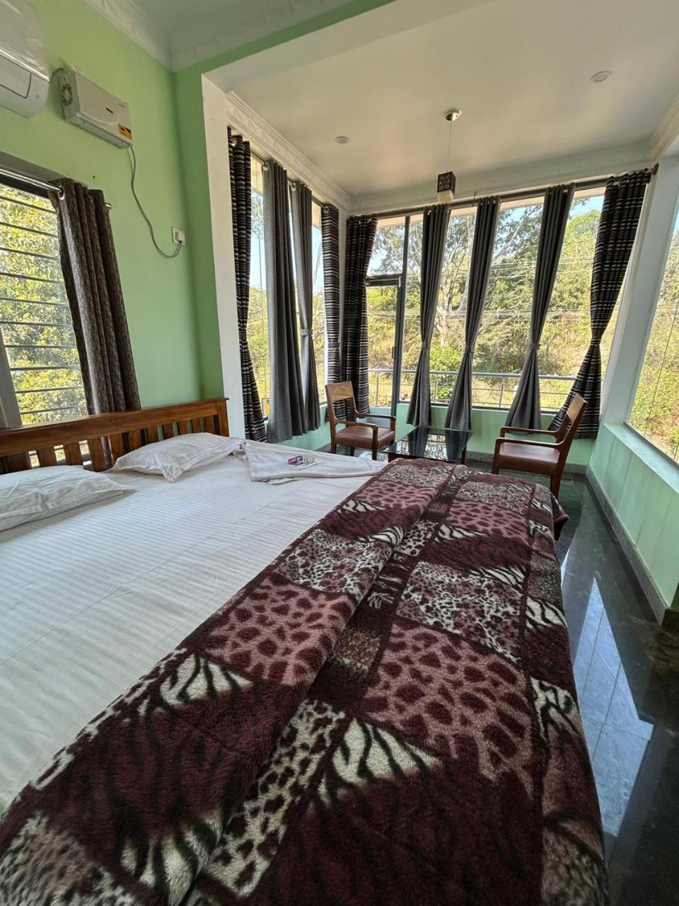 Yelagiri Goldhill Resort Exterior foto